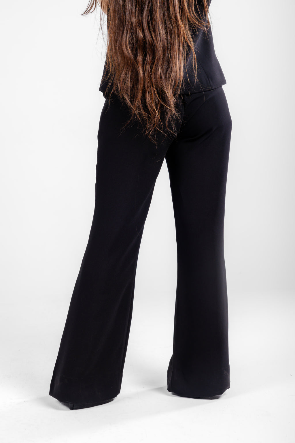 Black Three-Pieces Suit