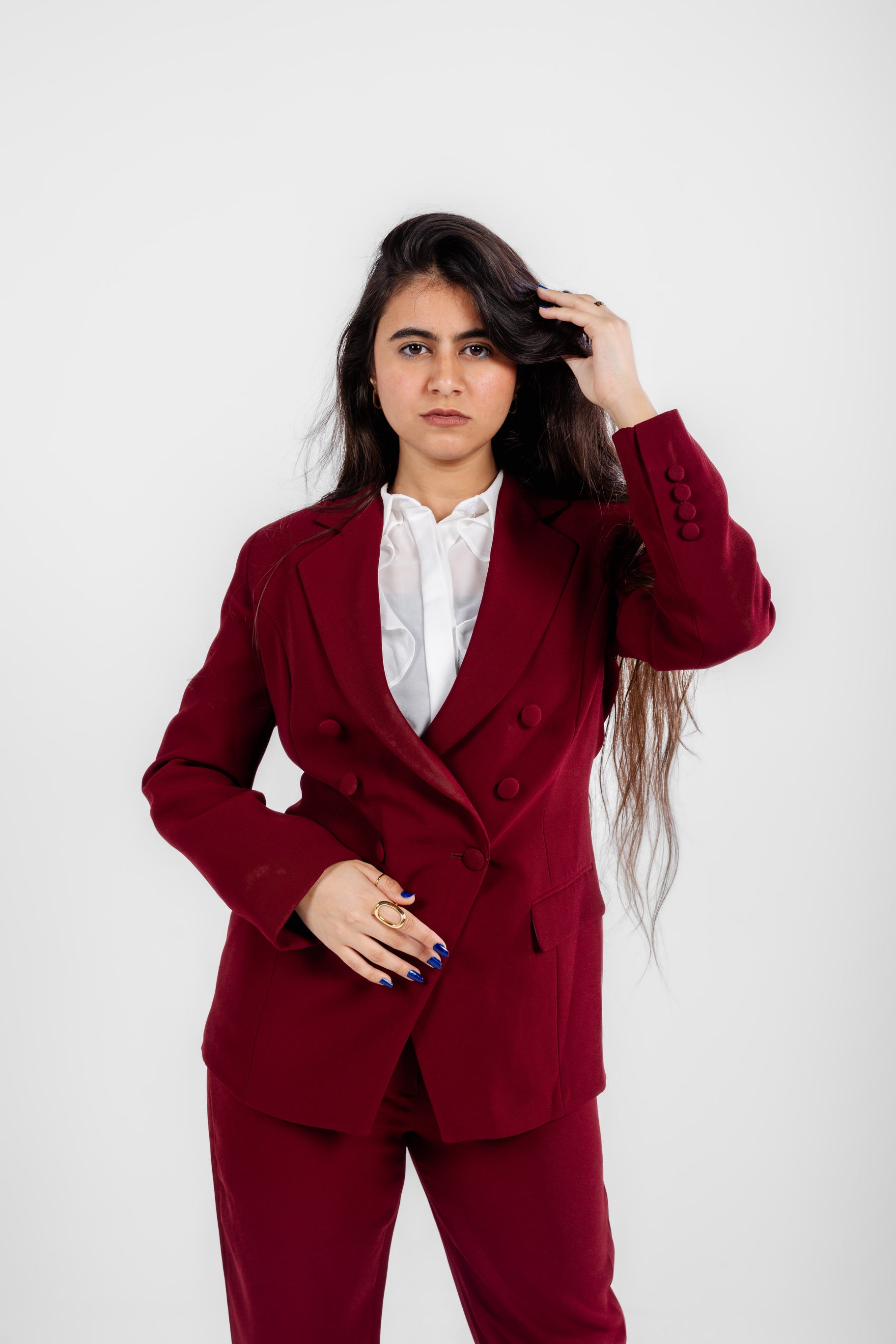بدلة كستنائية