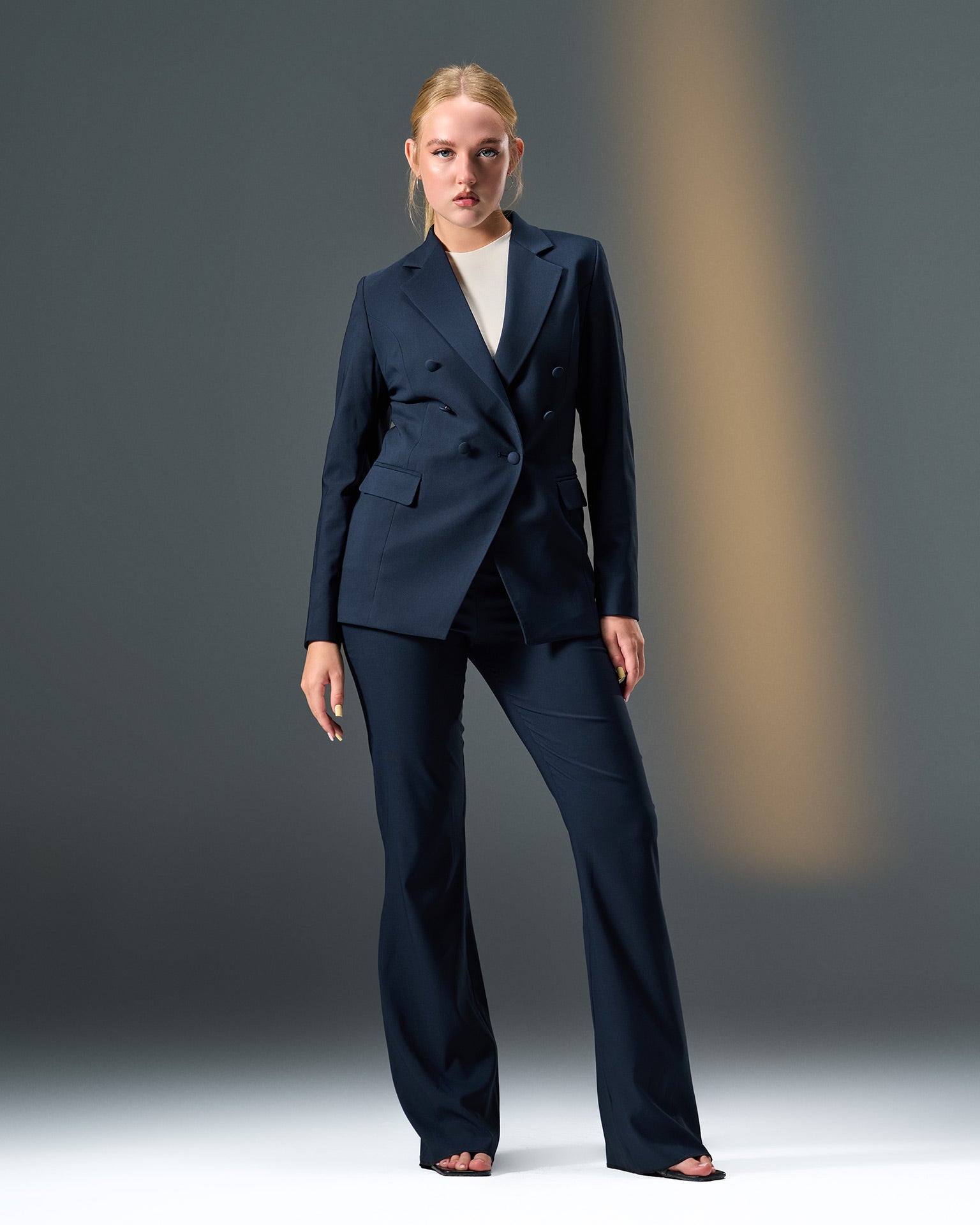 Monarch Tailored Suit – Navy Blue