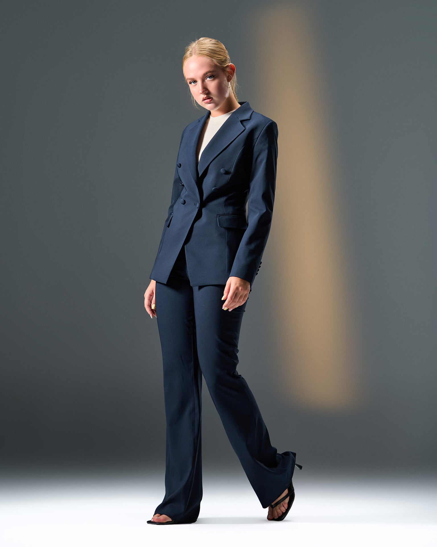 Monarch Tailored Suit – Navy Blue