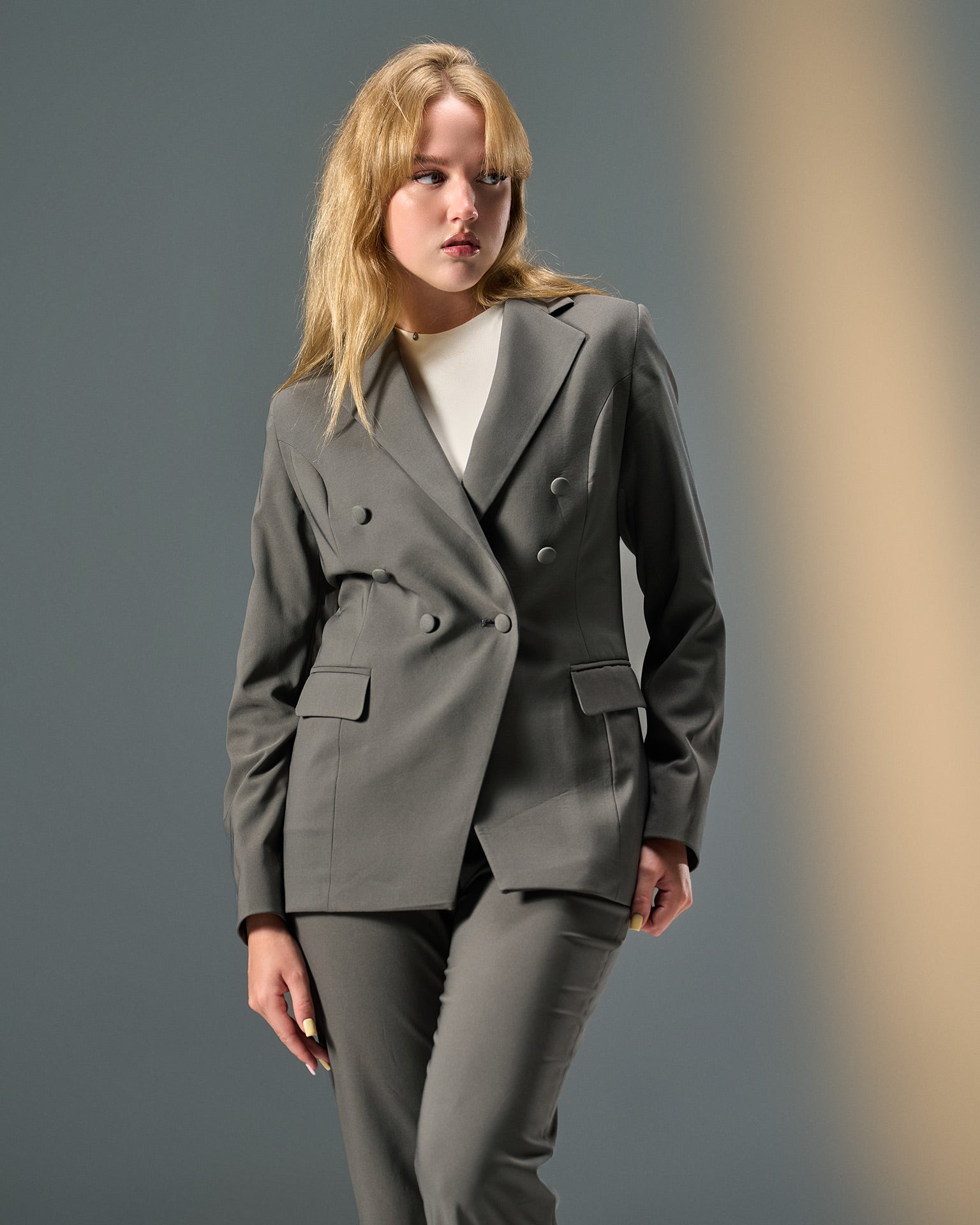 Monarch Tailored Suit – Charcoal Grey