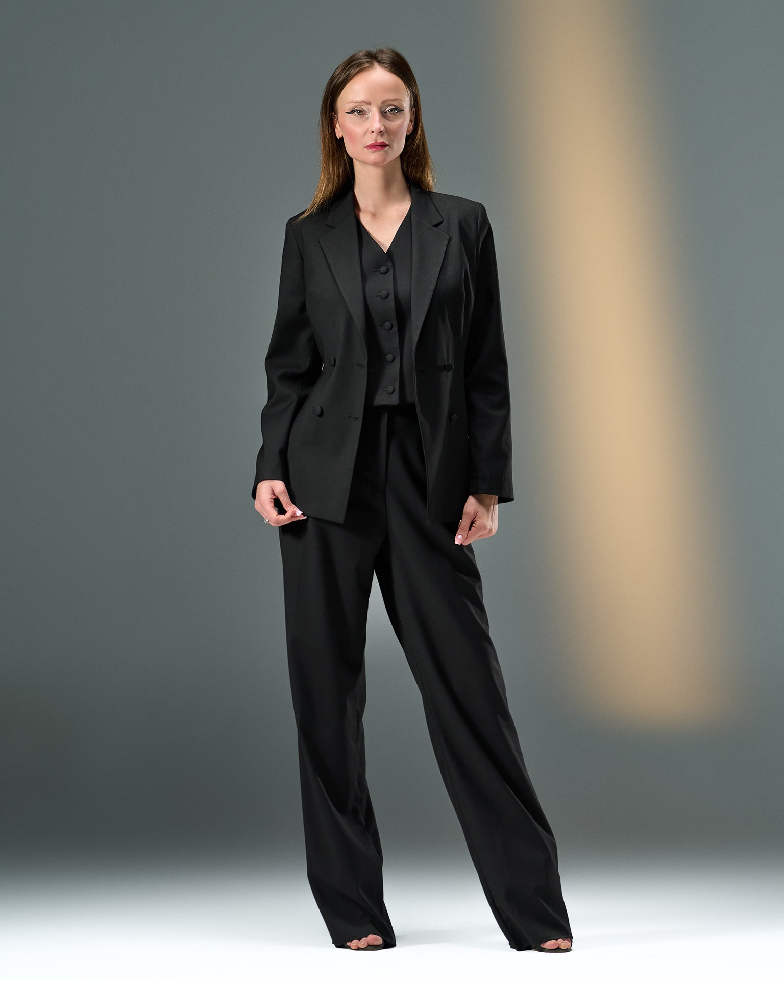 Prestige Three-Piece Suit – Black
