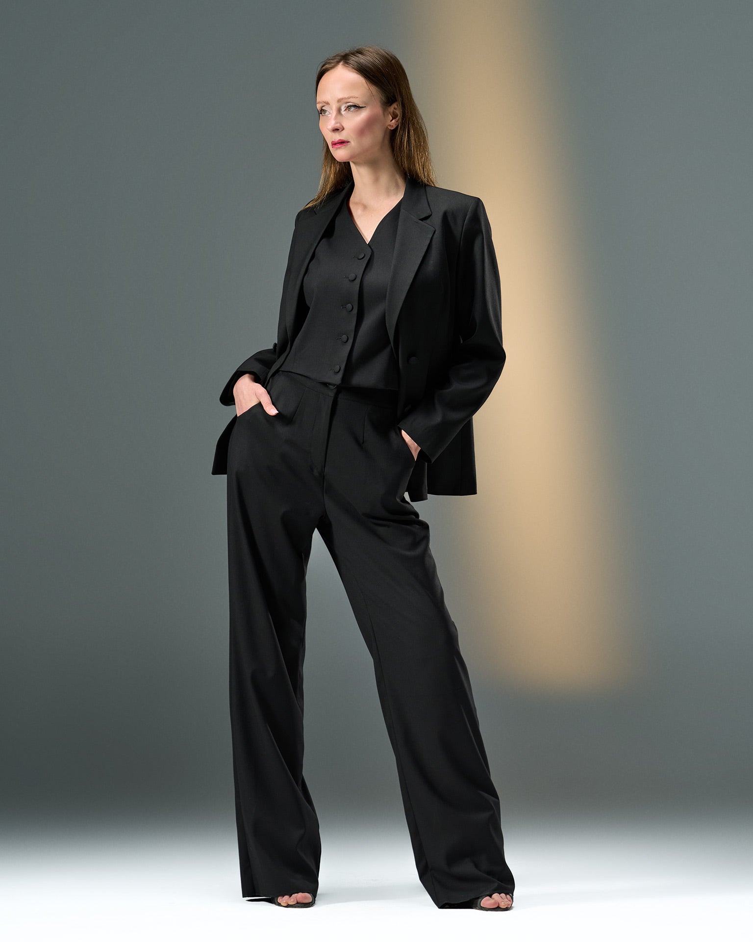 Prestige Three-Piece Suit – Black