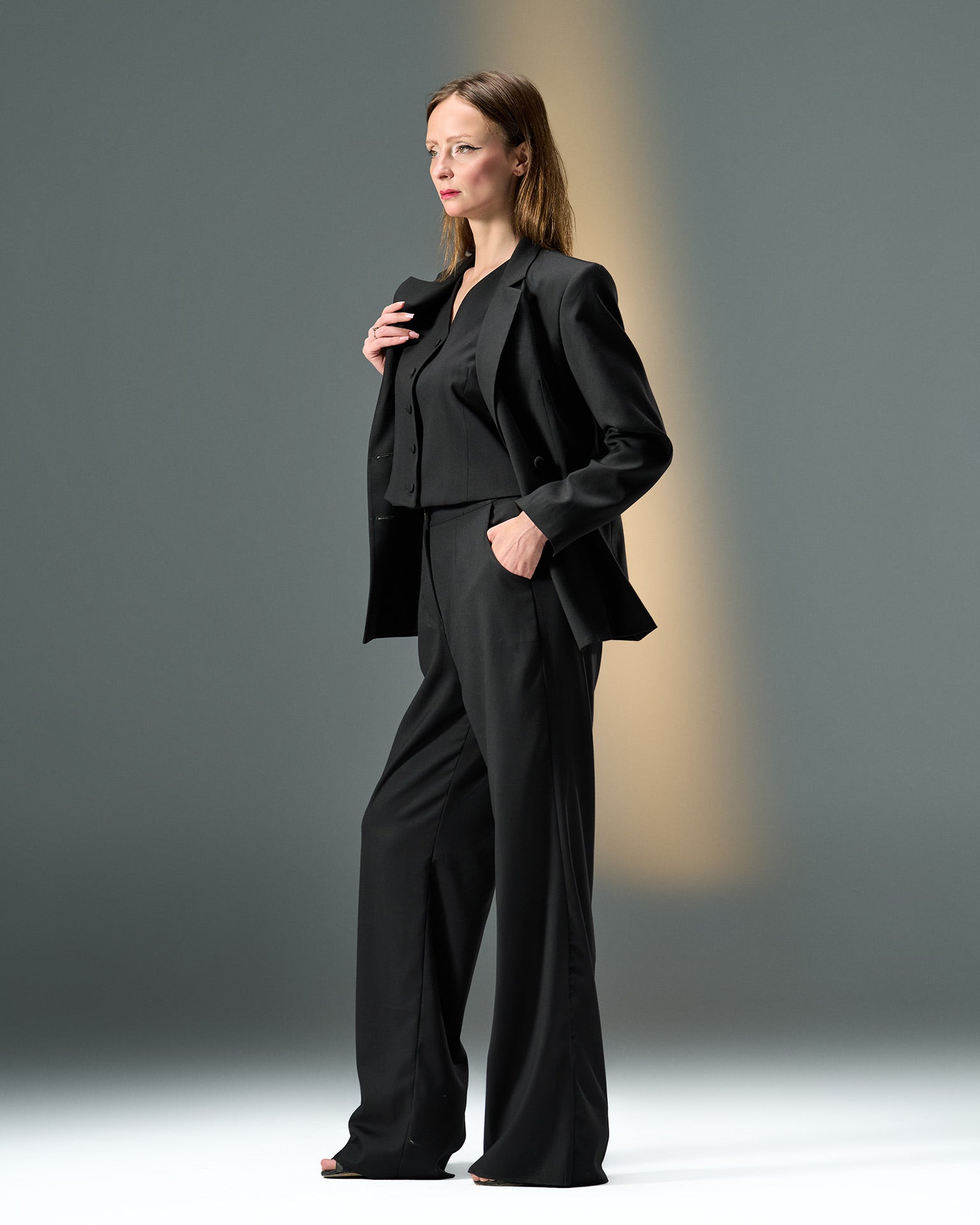 Prestige Three-Piece Suit – Black