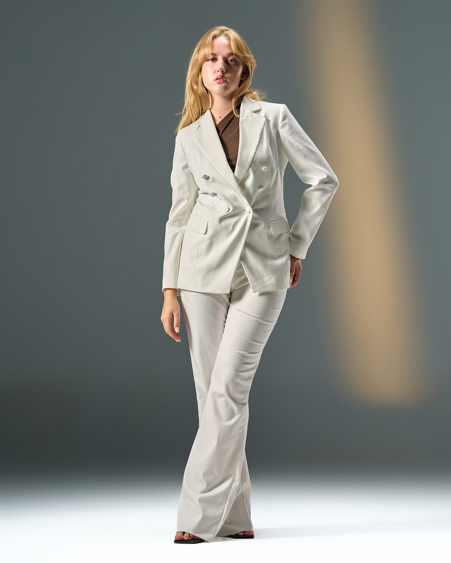 Linen Tailored Suit – Off-White