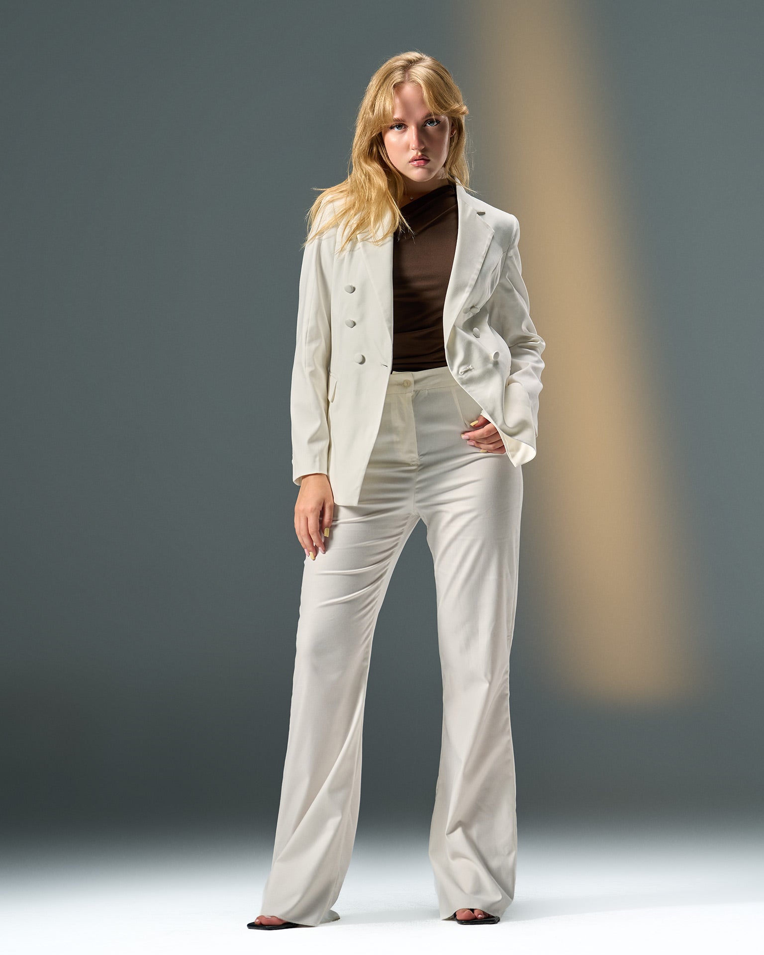 Linen Tailored Suit – Off-White